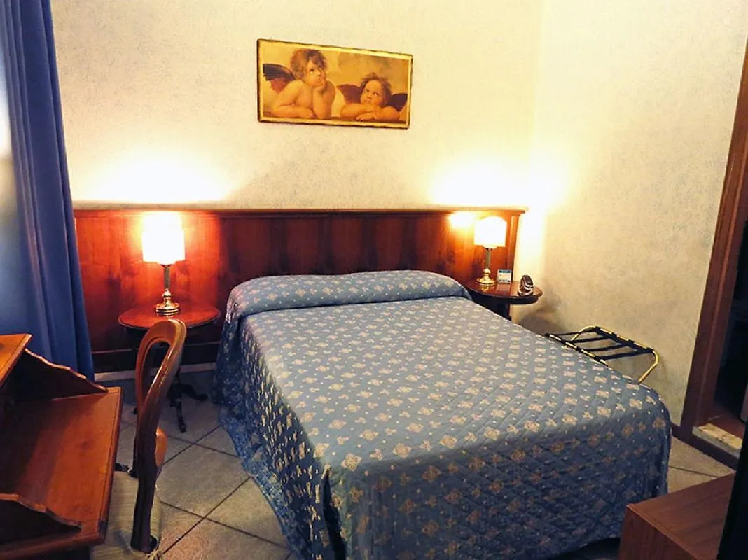 Bypillow Goldoni Florence Hotel
