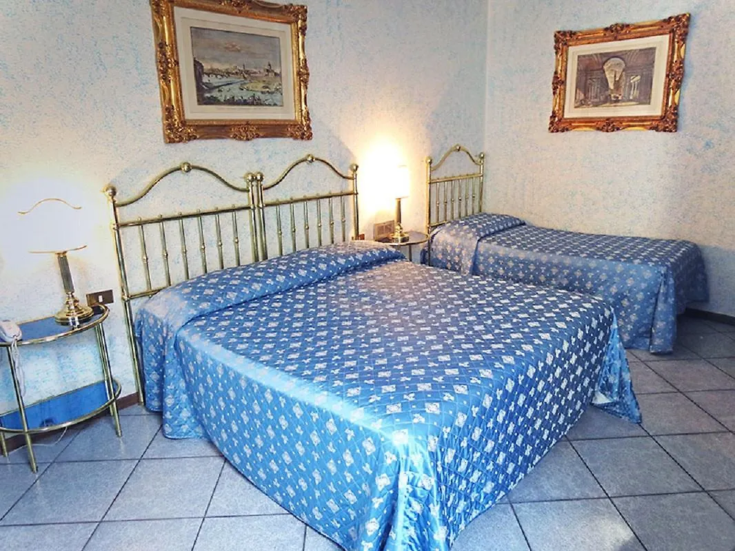 Hotel Bypillow Goldoni Florence