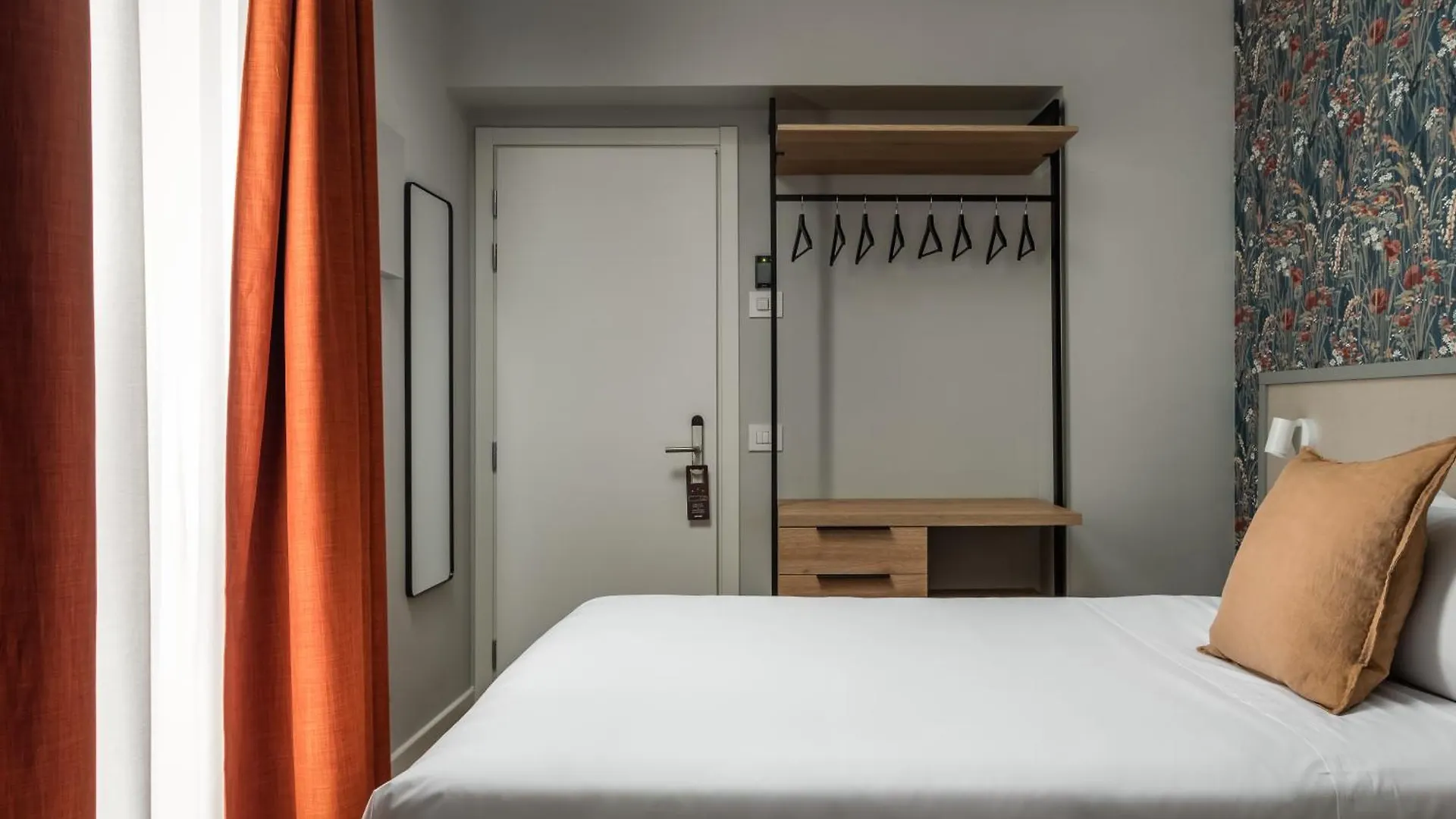 *** Hotel Bypillow Goldoni Florence Italy