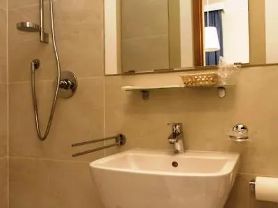 Hotel Bypillow Goldoni Florence