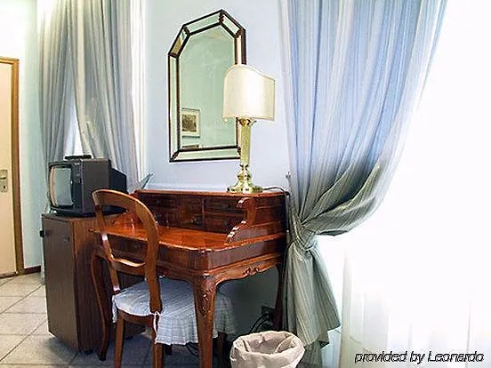 *** Hotel Bypillow Goldoni Florence Italy