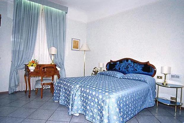 Bypillow Goldoni Florence 3*,  Italy
