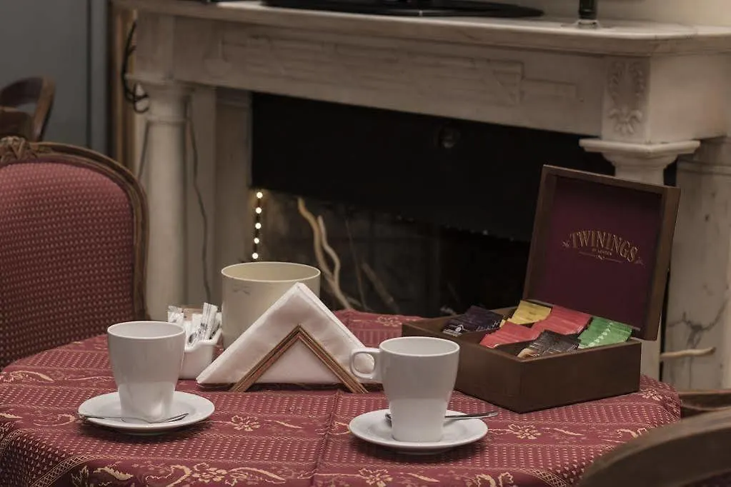 Bypillow Goldoni Florence Hotel